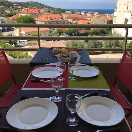 Апартаменты Jardins De Quatrina